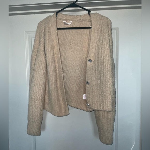 No Boundaries Fuzzy Cropped Cardigan - Picture 1 of 8